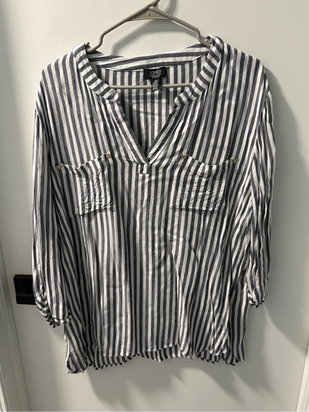 Jones New York Navy and White Striped V-Neck Tunic Top